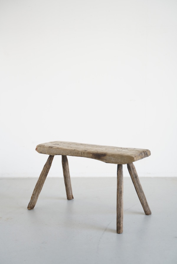 MOUNTAIN STOOL