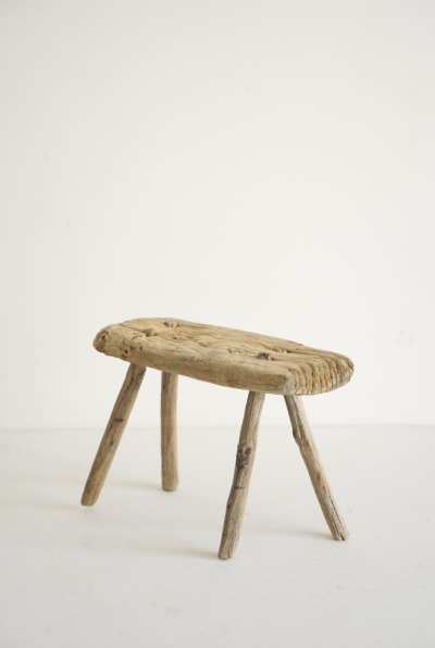 ARABIC STOOL ライトイヤーズ LIGHT YEARS FURNITURE｜LIGHT YEARS