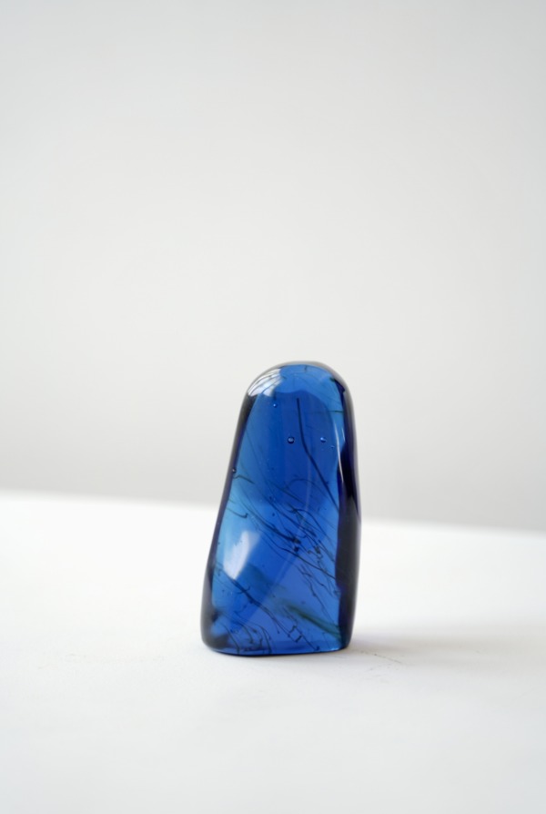 NATURAL GLASS