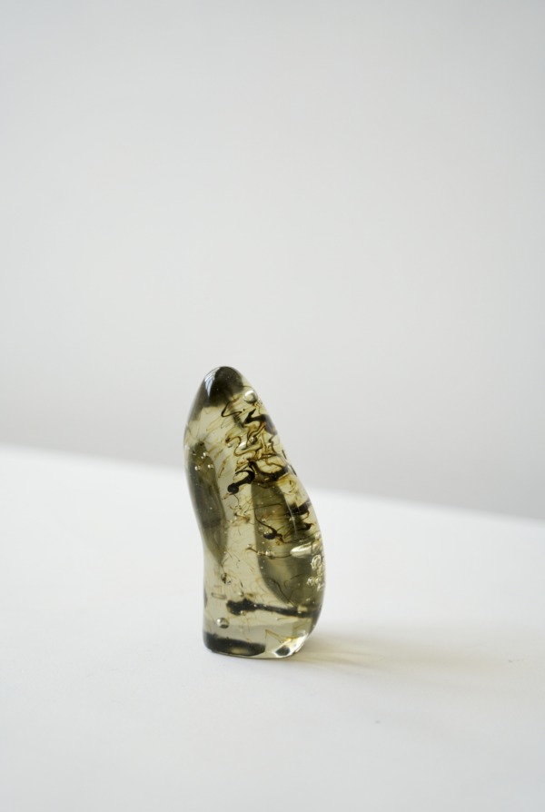 NATURAL GLASS