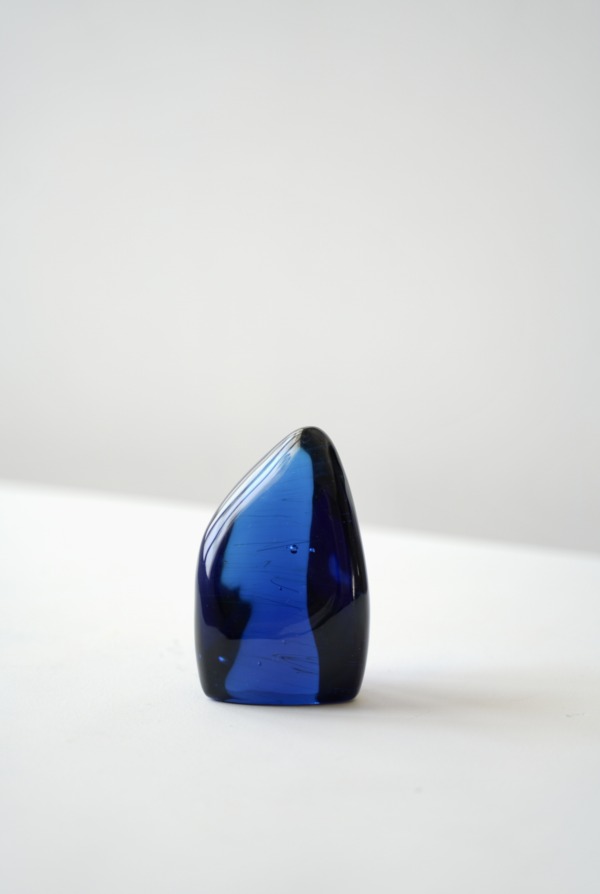 NATURAL GLASS