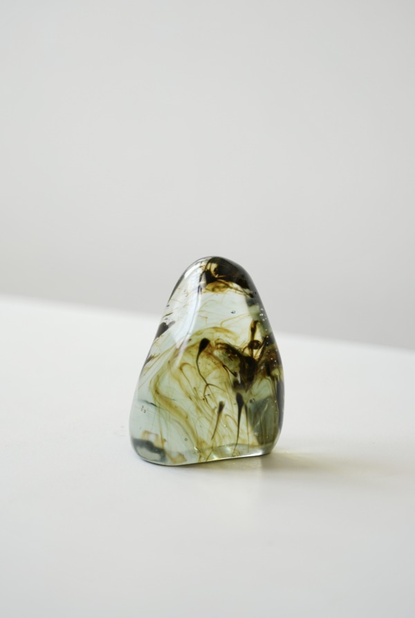 NATURAL GLASS