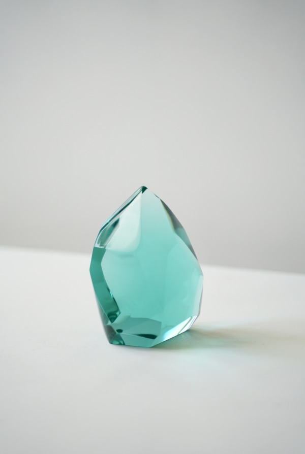 NATURAL GLASS