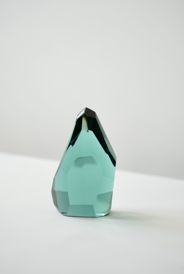 NATURAL GLASS