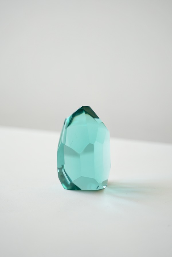 NATURAL GLASS