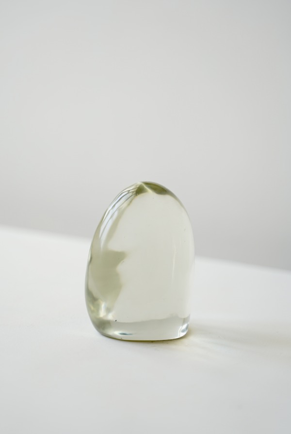 NATURAL GLASS