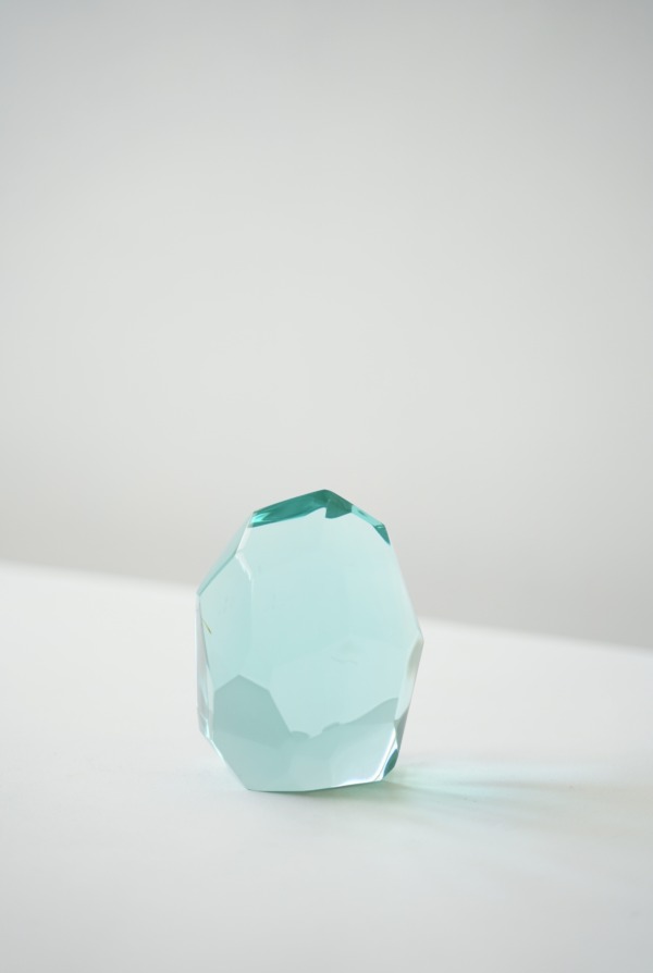 NATURAL GLASS