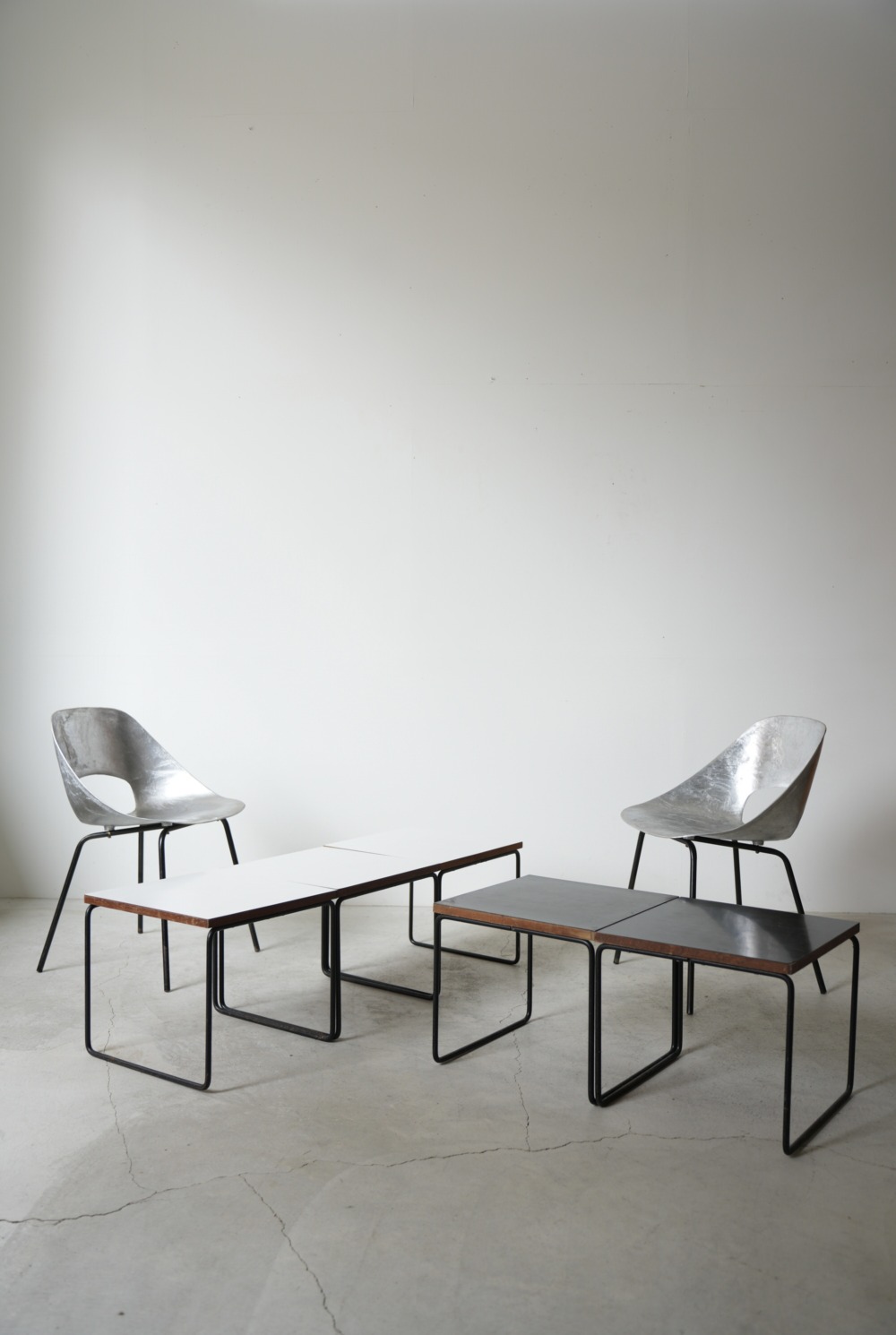 Pierre Guariche / Volante side table for Steiner｜LIGHT YEARS