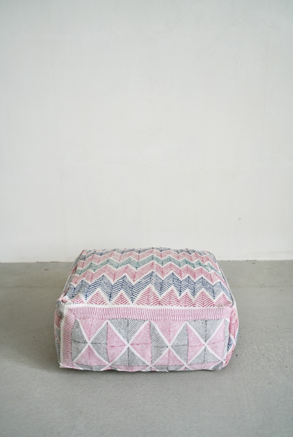 VINTAGE QUILT POUF