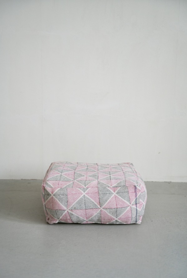 VINTAGE QUILT POUF