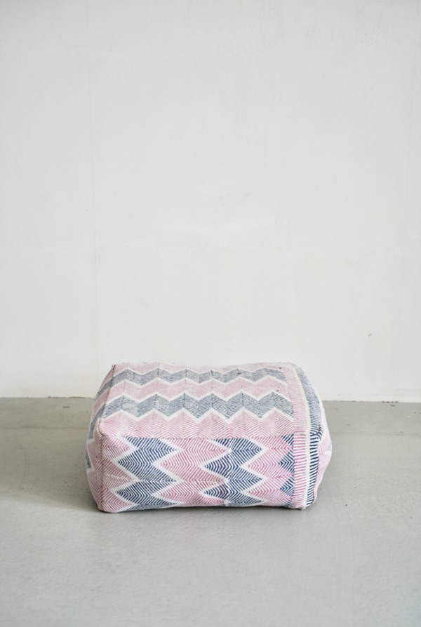 VINTAGE QUILT POUF