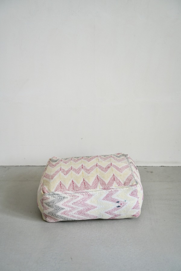VINTAGE QUILT POUF