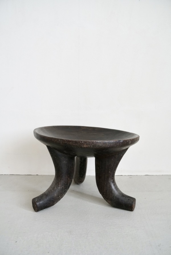 OROMO STOOL