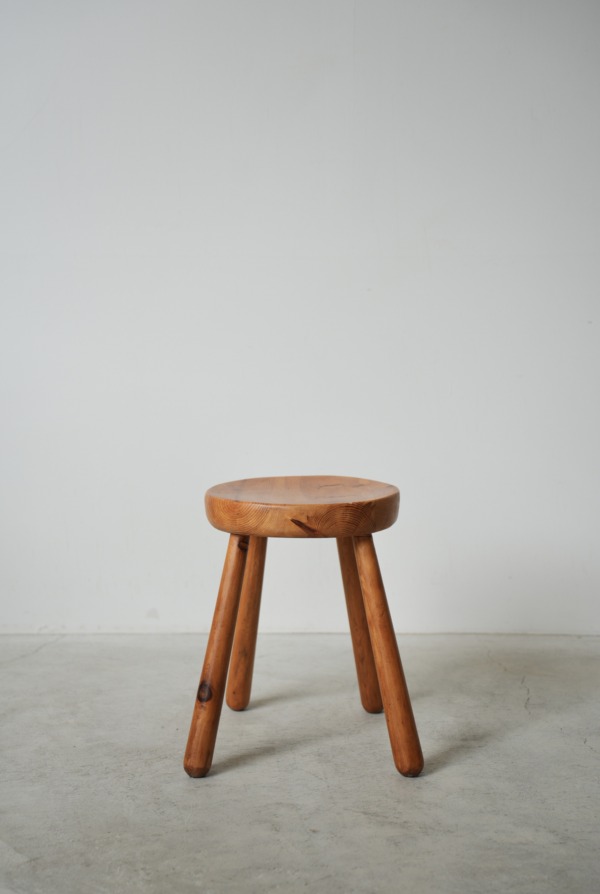 STOOL
