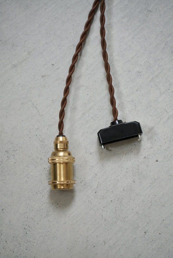 LAMP SOCKET + CODE