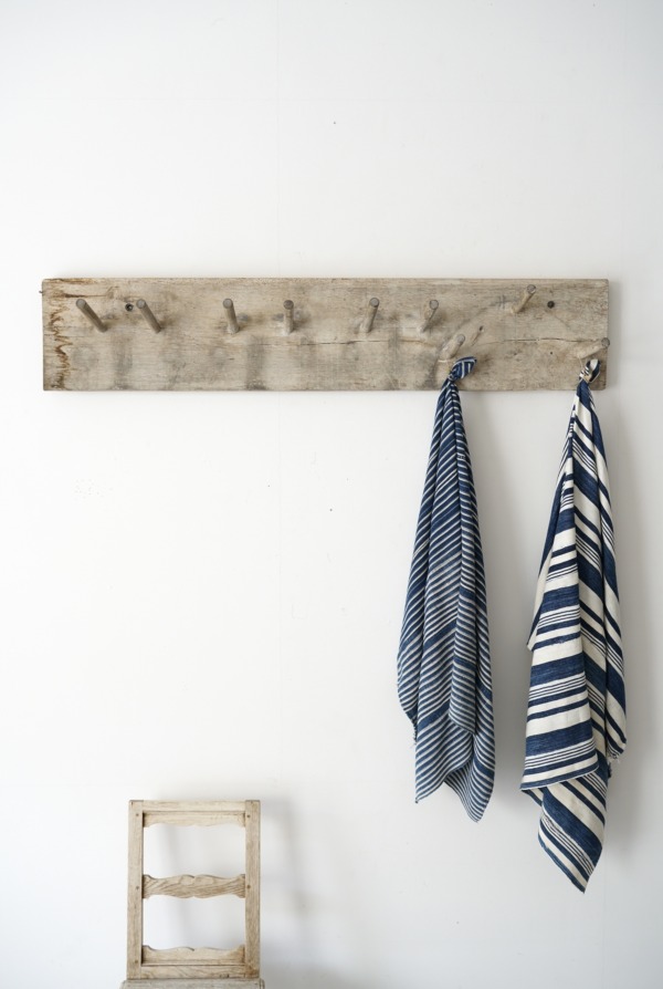 WALL HANGER