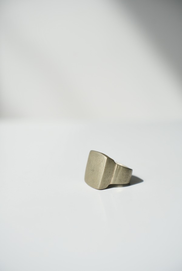 VINTAGE RING