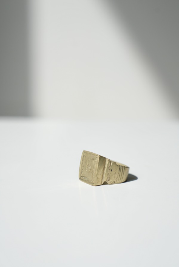 VINTAGE RING