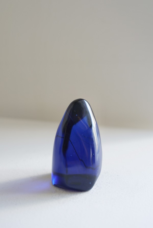 NATURAL GLASS