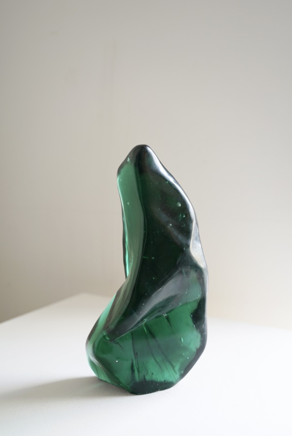 NATURAL GLASS