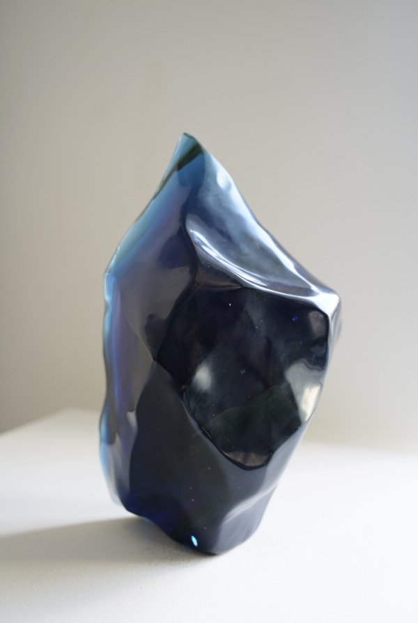 NATURAL GLASS