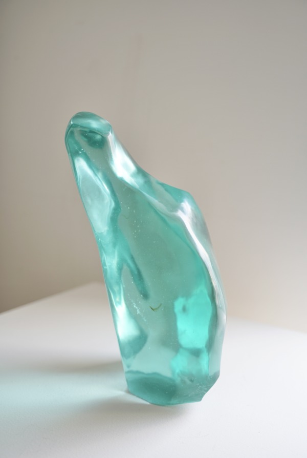 NATURAL GLASS