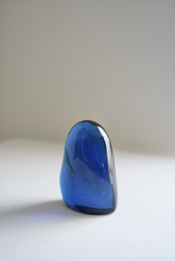 NATURAL GLASS