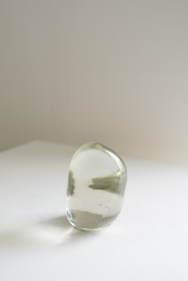 NATURAL GLASS