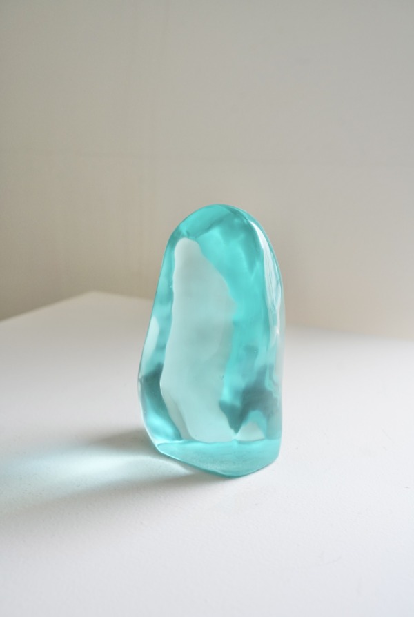 NATURAL GLASS
