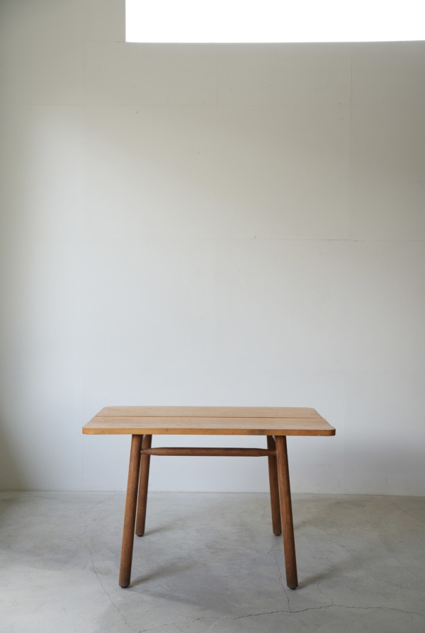 Pierre Gautier Delay / Grain de Cafe Table
